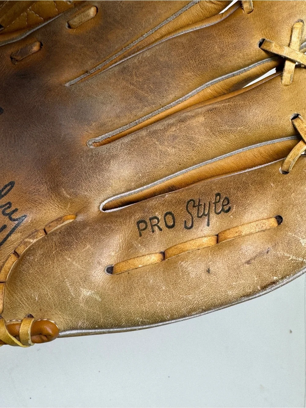 Wilson Ron Guidry Baseball Glove A2234 RHT Pro Style  Glove Mitt/ MLB/ Leather